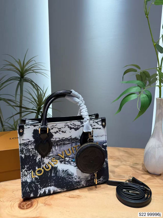 Black & white tote bag