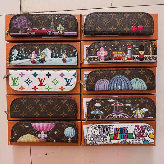Ella pouch
