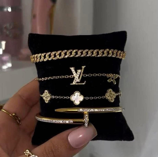 Bracelet stack 7