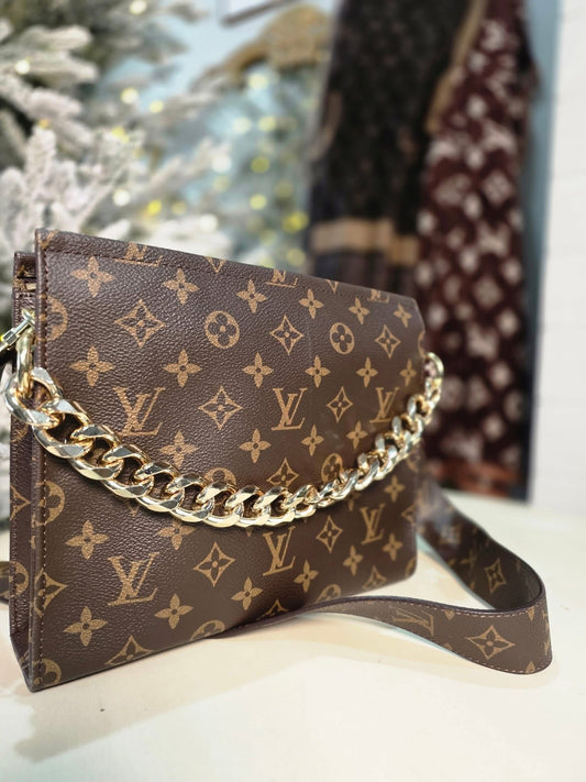 Crossbody Friday deal