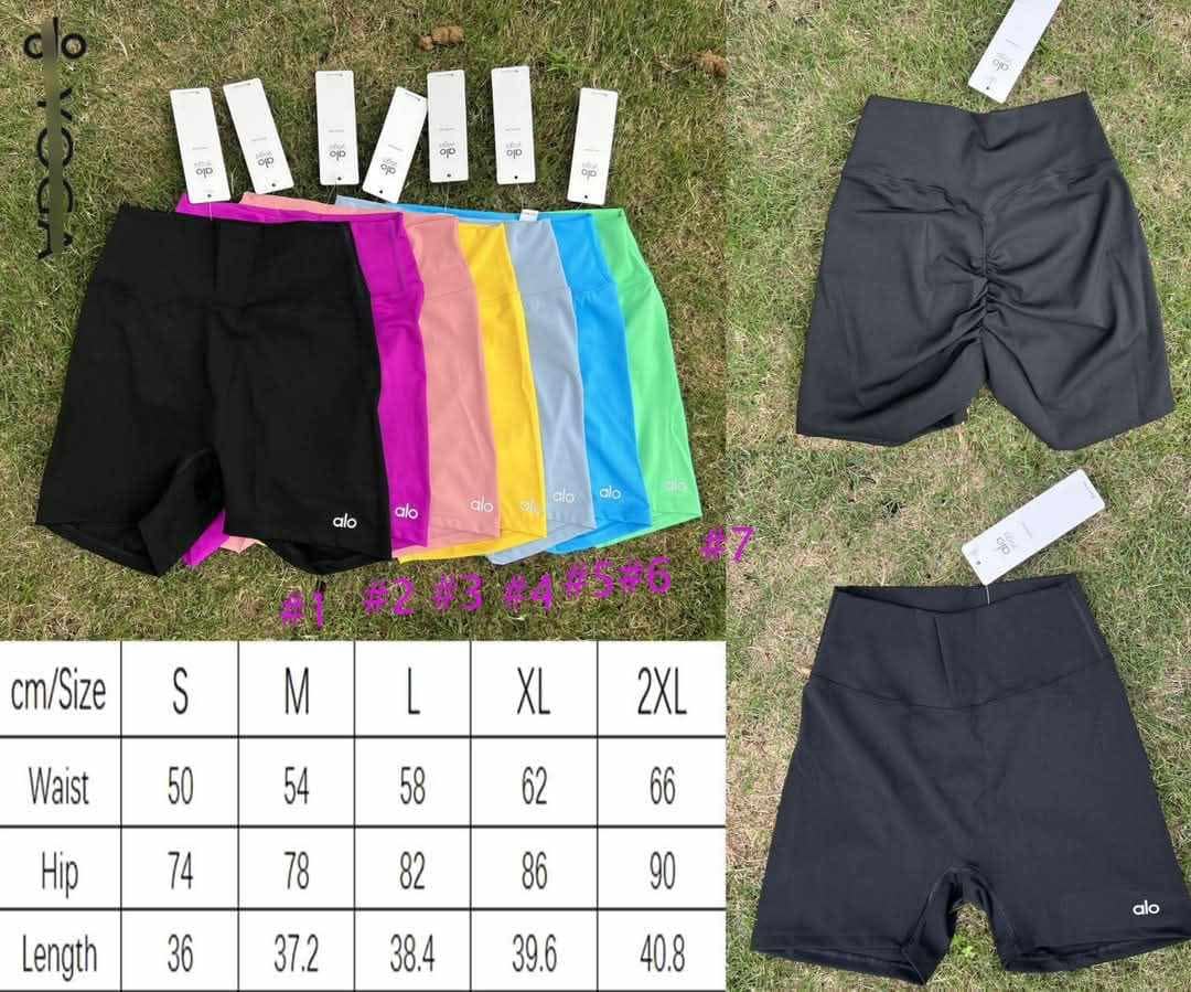 A L O  Scrunch Shorts
