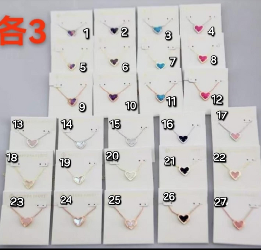 K E N D R A Heart Necklace 2